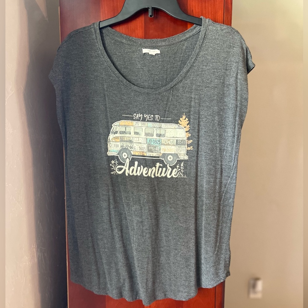 Simple dark grey logo T-shirt with cap sleeve